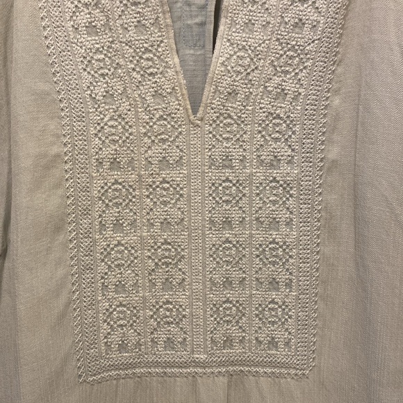 SKIES ARE BLUE knee length light blue dress - Picture 3 of 5